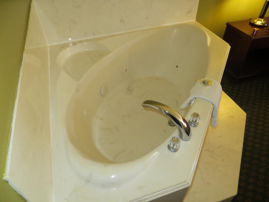 Americas Best Value Inn & Suites Hempstead Chambre photo